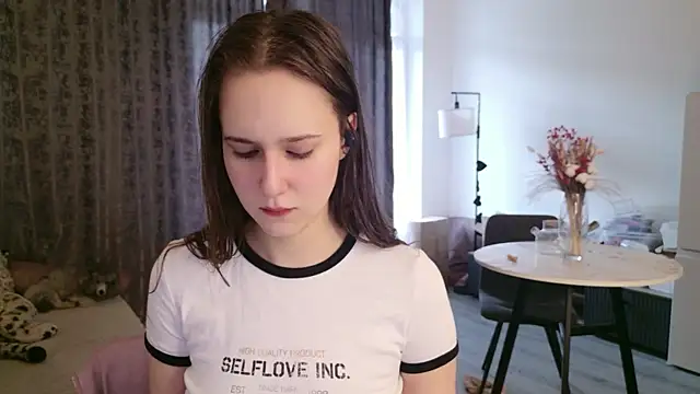 LucyRose3 online show from 04-04-26, 11:40