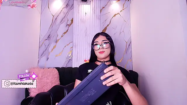 Mhiaa Sweet online show from 03-27-26, 01:00