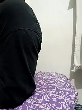 aarav 013 online show from 04-20-26, 07:48