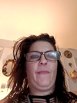 Snapshot of Neveah1 chatting on 10-07-25, 08:55 Neveah1 online show from 10-07-25, 08:55