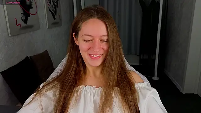 Agnes Wells online show from 07-25-26, 01:15