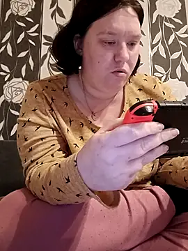 Feuchtekitty92xh online show from 11-06-25, 08:32