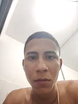 Snapshot of Davig4 chatting on 09-15-25, 11:27 Davig4 online show from 09-15-25, 11:27