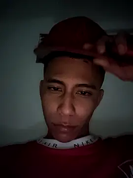 Snapshot of Davig4 chatting on 10-04-25, 02:53 Davig4 online show from 10-04-25, 02:53