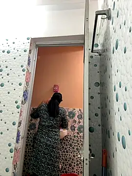 YOURMISTHI online show from 11-13-25, 07:40