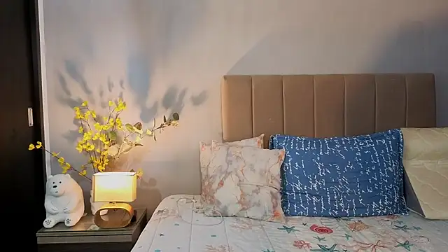 Penelophe01 online show from 02-25-26, 07:01