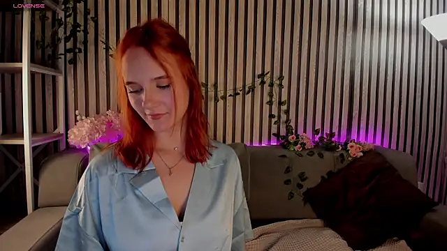 Snapshot of Casey_Sweeet chatting on 06-12-26, 03:22 Casey Sweeet online show from 06-12-26, 03:22