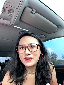 wen521 online show from 10-25-25, 07:38