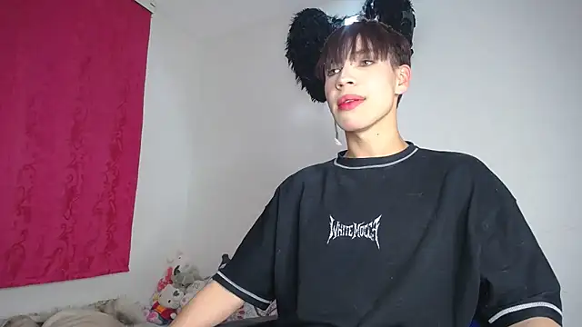 lucky stricke online show from 10-29-25, 02:58