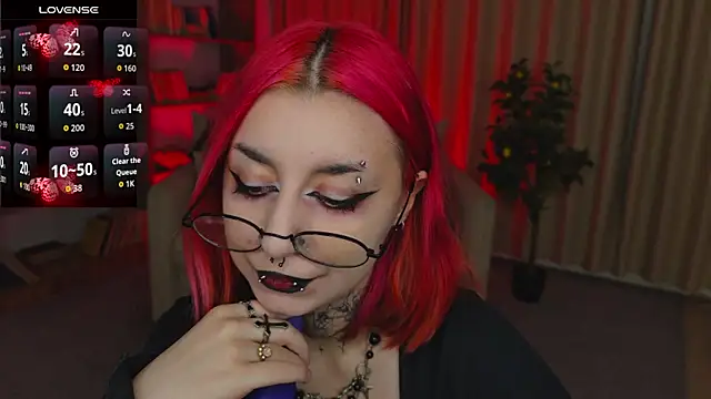 Snapshot of Mistress__Marcelline chatting on 07-17-26, 02:18 Mistress Marcelline online show from 07-17-26, 02:18