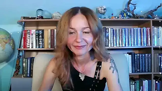 Foxilady357 online show from 09-14-25, 02:16