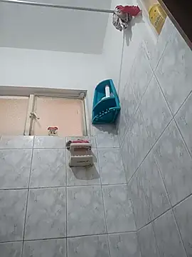 Snapshot of Valenn_fernandez chatting on 03-06-26, 03:52 Valenn fernandez online show from 03-06-26, 03:52