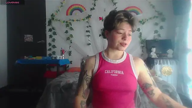 Snapshot of Mitsuha_gate chatting on 04-02-26, 03:53 Mitsuha gate online show from 04-02-26, 03:53