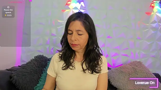 SabinaDeluxe cg online show from 12-17-25, 04:46