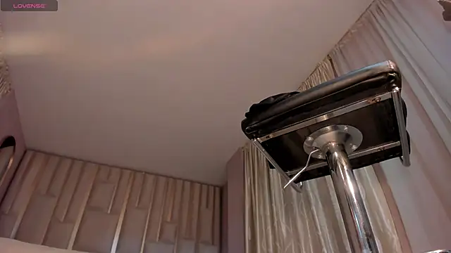 EsmeraldaGrace1 online show from 12-03-25, 03:25