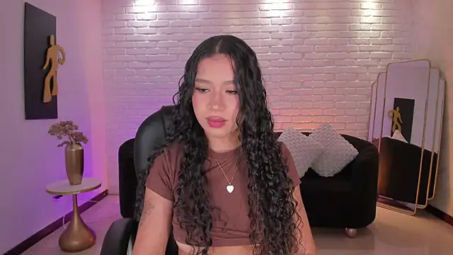 SophieHouston  online show from 12-18-25, 03:45