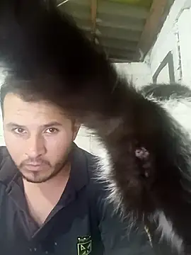 Snapshot of santiii___12 chatting on 11-20-25, 11:15 santiii 12 online show from 11-20-25, 11:15