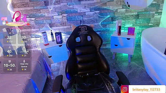 boyfox tay online show from 11-06-25, 04:13