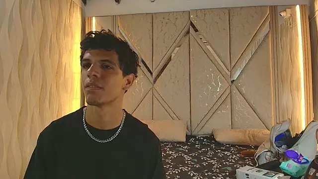 Hotcouple 222 online show from 02-19-26, 07:26