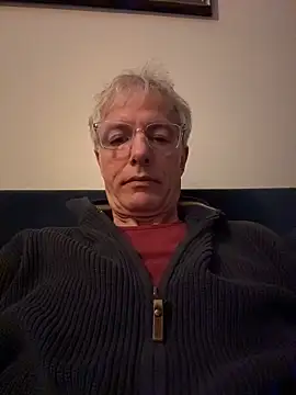 SexyLeon8 online show from 04-07-26, 08:20