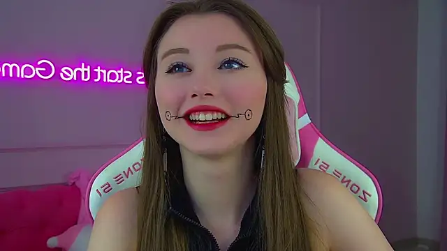 KeiraAsti online show from 11-25-25, 06:19