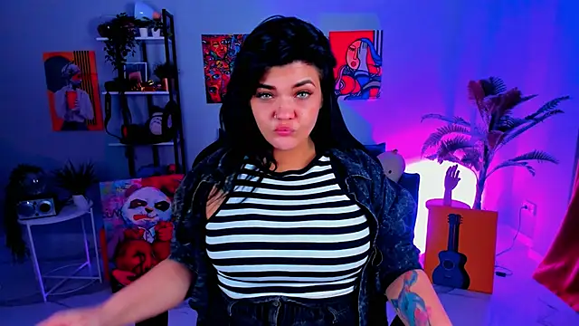 MaryHarrys online show from 10-14-25, 08:20