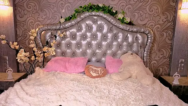 -CindyLou online show from 02-16-26, 05:47