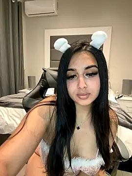 Snapshot of LilMisIndianx chatting on 10-08-25, 08:12 LilMisIndianx online show from 10-08-25, 08:12