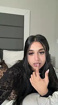 LilMisIndianx online show from 03-26-26, 11:49