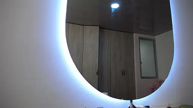 pinky f00x online show from 11-24-25, 07:46