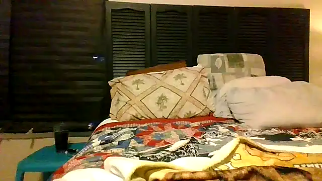 Snapshot of Scott654538 chatting on 05-05-26, 10:12 Scott654538 online show from 05-05-26, 10:12