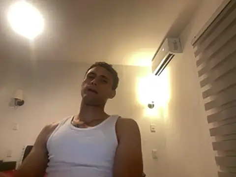 Spicystrip online show from 04-28-26, 03:44