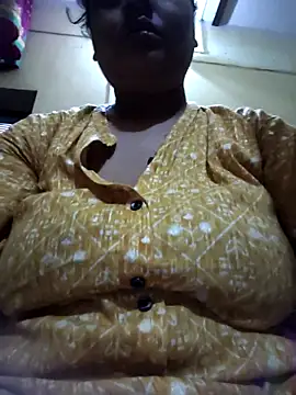 Snapshot of Cute_Amiya chatting on 10-31-25, 02:23 Cute Amiya online show from 10-31-25, 02:23