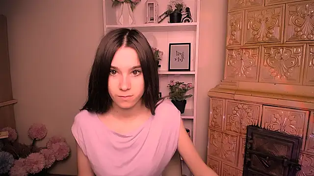 Snapshot of RosaRay_ chatting on 05-15-26, 05:58 RosaRay online show from 05-15-26, 05:58