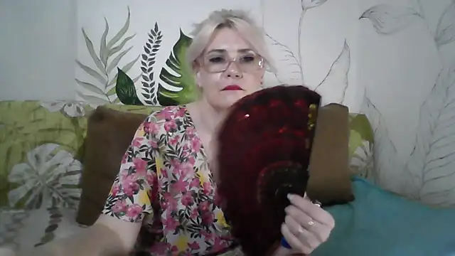 Catty Lady online show from 07-04-26, 08:26