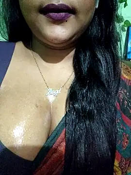 Snapshot of JIYA-04 chatting on 07-28-26, 02:24 JIYA-04 online show from 07-28-26, 02:24