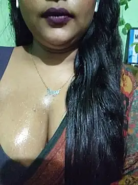Snapshot of JIYA-04 chatting on 07-28-26, 04:39 JIYA-04 online show from 07-28-26, 04:39