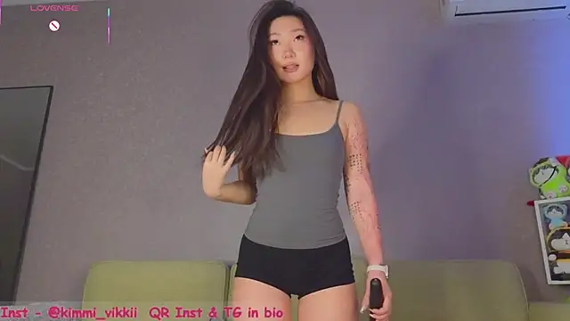Snapshot of SooCutie chatting on 04-25-26, 07:33 SooCutie online show from 04-25-26, 07:33