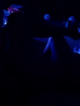 32UwielbiamCipki32 online show from 01-11-26, 10:04