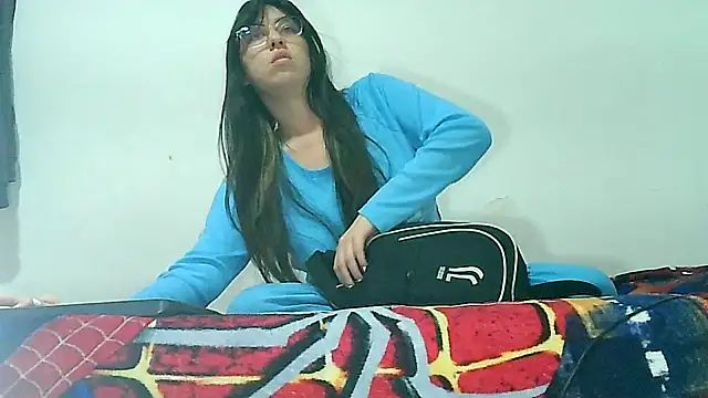 lareinalareinadelanal online show from 11-22-25, 11:04