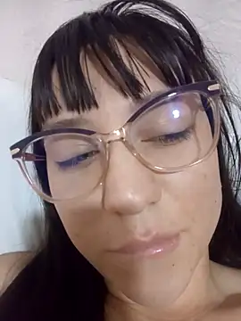 lareinalareinadelanal online show from 12-21-25, 11:50