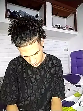 Gabriel Stone online show from 12-19-25, 05:03