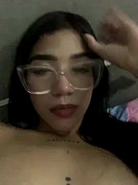 ElaRose 12 online show from 11-21-25, 10:19