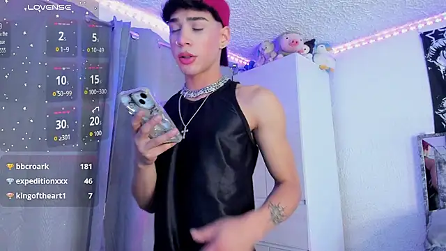 Snapshot of Dark_Boy26 chatting on 09-14-25, 09:36 Dark Boy26 online show from 09-14-25, 09:36