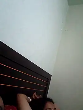 Snapshot of rasilibhabi666 chatting on 10-16-25, 11:00 rasilibhabi666 online show from 10-16-25, 11:00