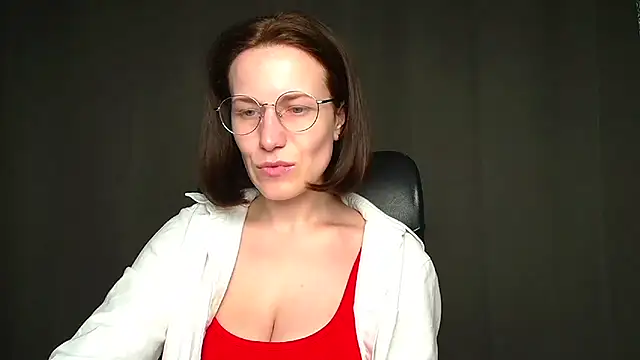 Snapshot of Kelly_Kisss chatting on 04-25-26, 07:55 Kelly Kisss online show from 04-25-26, 07:55
