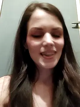 Snapshot of Angie_meow chatting on 10-10-25, 11:20 Angie meow online show from 10-10-25, 11:20