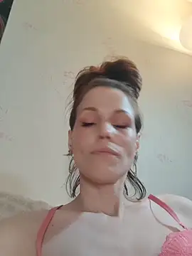 Angie meow online show from 04-14-26, 07:31