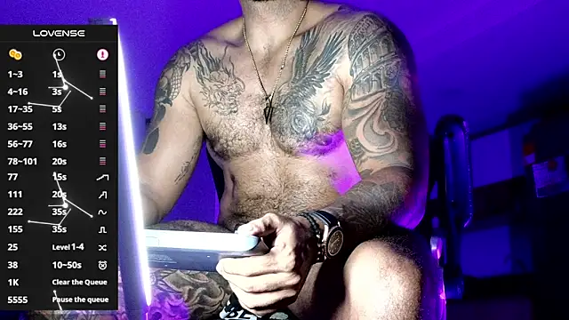 Snapshot of Max-prada chatting on 02-15-26, 07:51 Max-prada online show from 02-15-26, 07:51