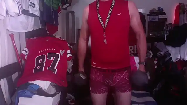 Snapshot of DILFJockDad87 chatting on 10-05-25, 10:40 DILFJockDad87 online show from 10-05-25, 10:40